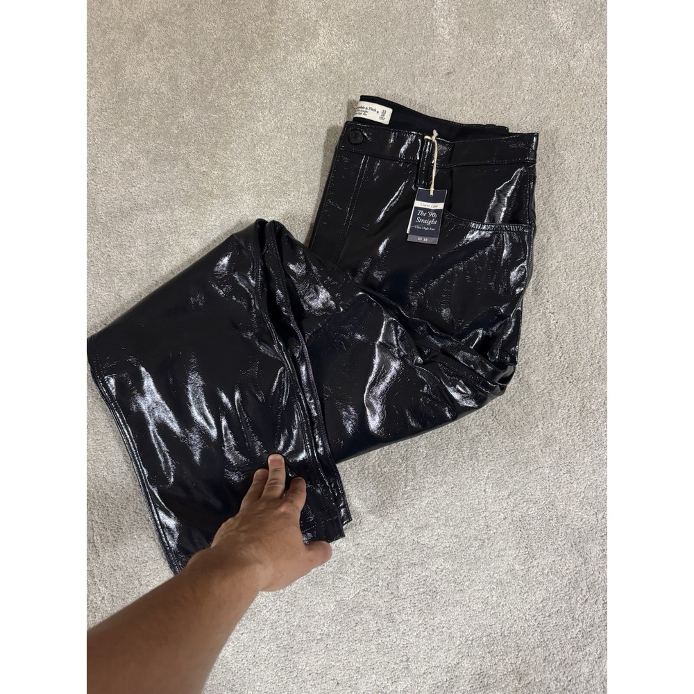 ABERCROMBIE & FITCH‎ NWT  Womens (33/16)  Black Vegan Leather 90s Straight Pant